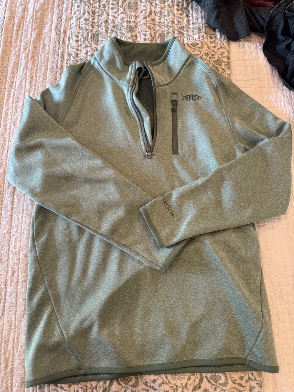AFTCO Heathered Green Half-Zip Pullover